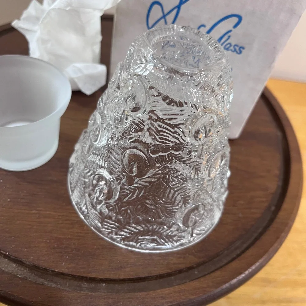 Vtg LE Smith Crystal Christmas Fairy Lamp Pine Candle Textured Glass 5 Inch